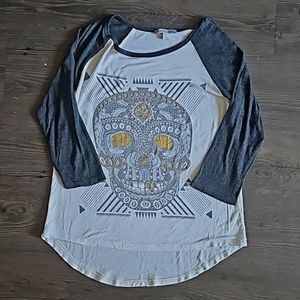 XS gold skull 3/4 baseball shirt